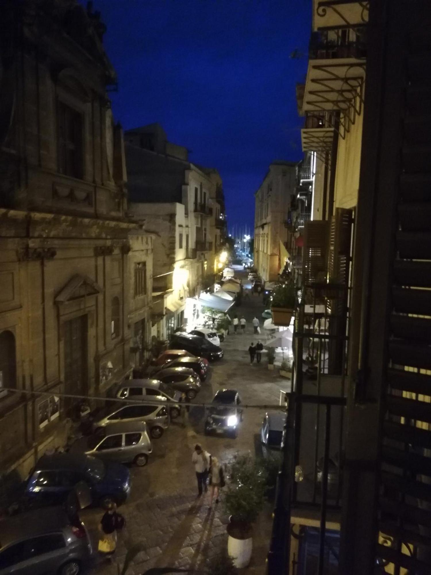 We # Are Ai Cassarelli Appartement